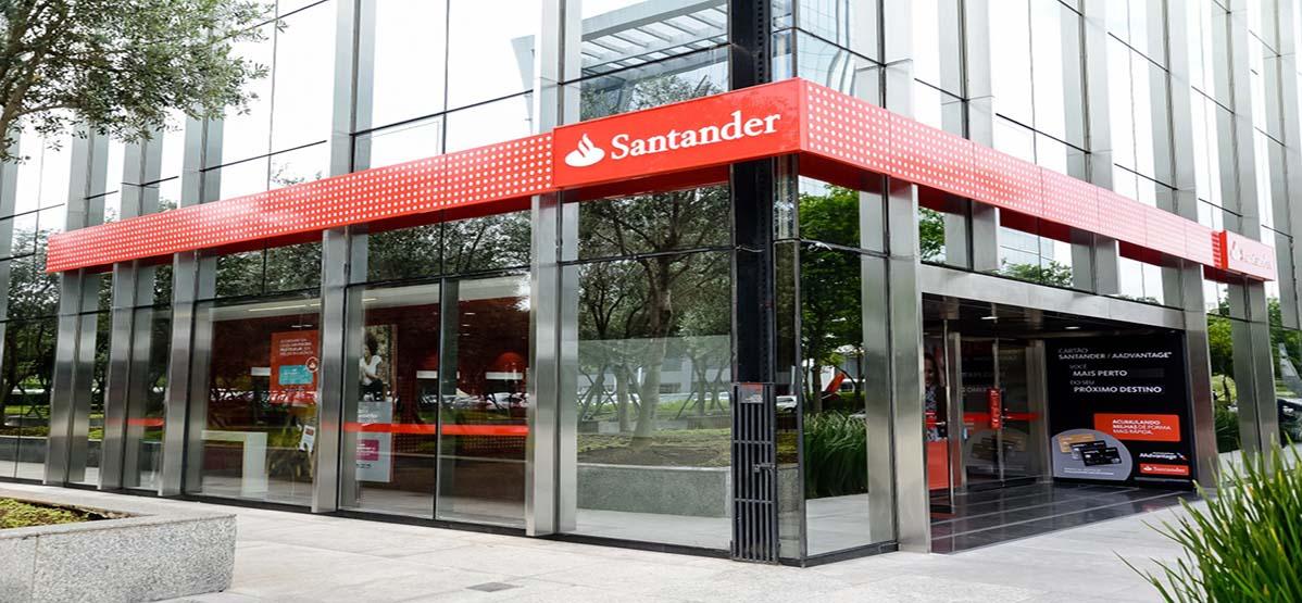 Ex-bancária do Santander obtém reconhecimento de inúmeros pedidos em sentença